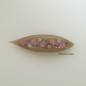 Japanese Tatting Shuttle - Roses and Daisies