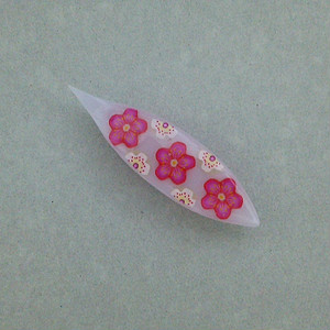Japanese Tatting Shuttle - Pink/White Flowers on White Shuttle