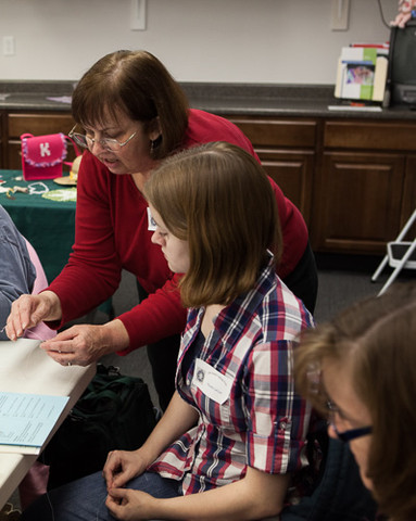 Shuttle Tatting Without A Teacher